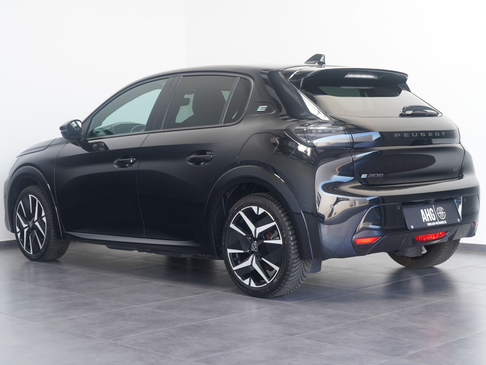 Fahrzeugabbildung Peugeot e-208 GT LED/NAVI/CARPLAY/DAB/11KW/SOH