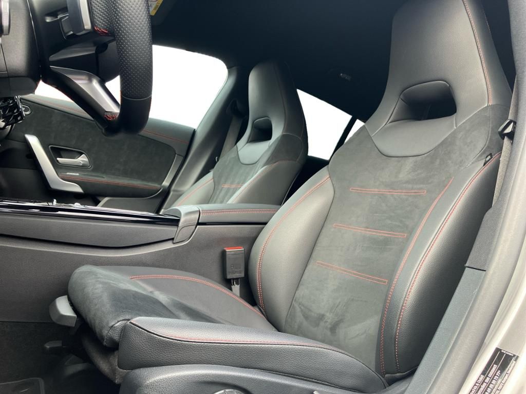 Fahrzeugabbildung Mercedes-Benz CLA 200 d SB AMG*AHK*LED*KEYL*DISTR*KAMERA*SOUND