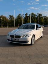 BMW 520D F10 - M Interieur/Head-Up Display... - BMW 520: F10 520i