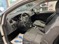 Volkswagen Golf 1.6TDI DSG/PDC/SHZ/Allwetter/Scheckheft. bei Bilicar