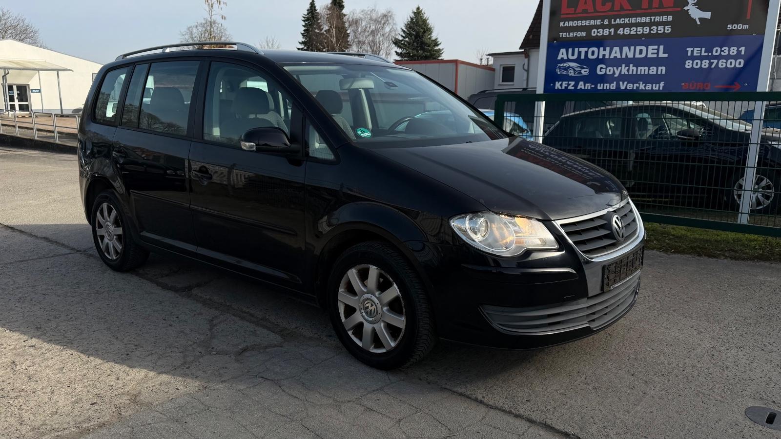 Volkswagen Touran Trendline 7 Sitze Klima Dekra HU NEU