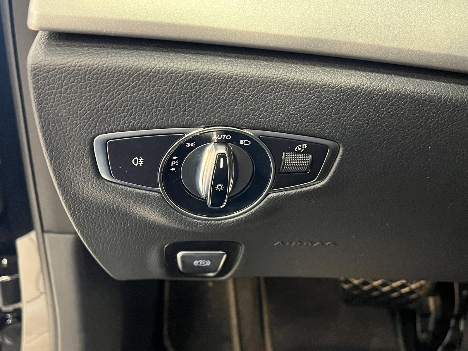 Mercedes-Benz E 220 AHK*Navi*ACC*R-Cam*SHZ*Pano*Night-Paket