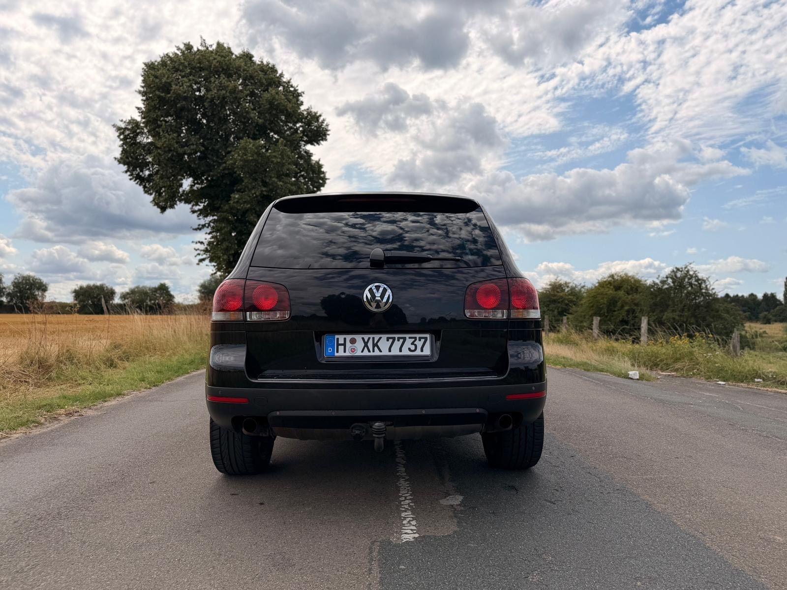 Volkswagen Touareg 2007 — rear view