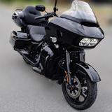 Harley-Davidson Road Glide Limited (FLTRK) - HARLEY-DAVIDSON FLT
