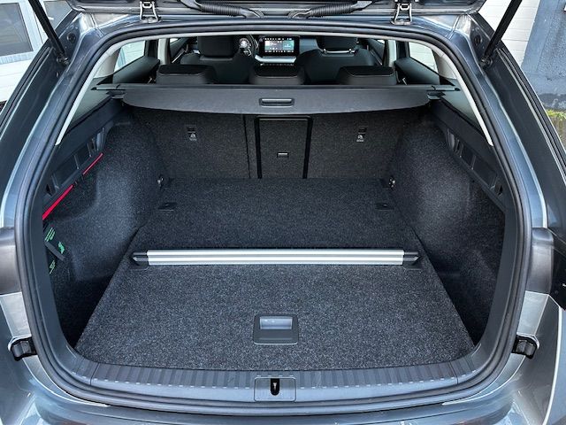 Octavia Combi Selection KAMERA;LED;SHZ;CARPLAY