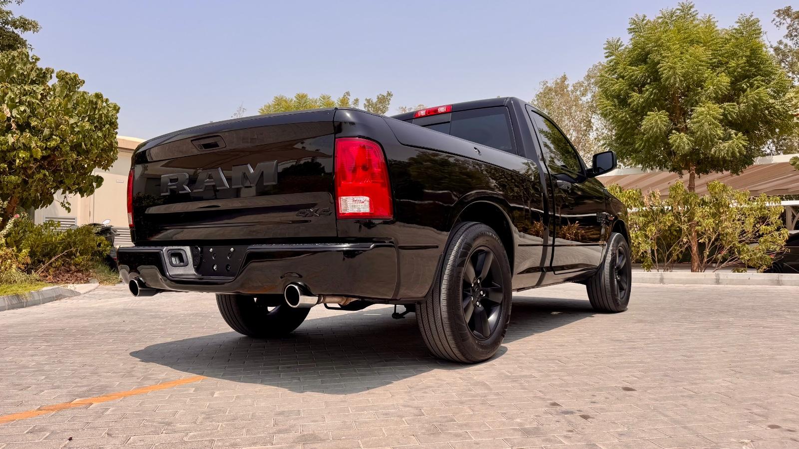 Dodge 5.7*V8*4X4*SINGLE*RAMBOX*CLEAN-CARFAX*AHK*NAVI*