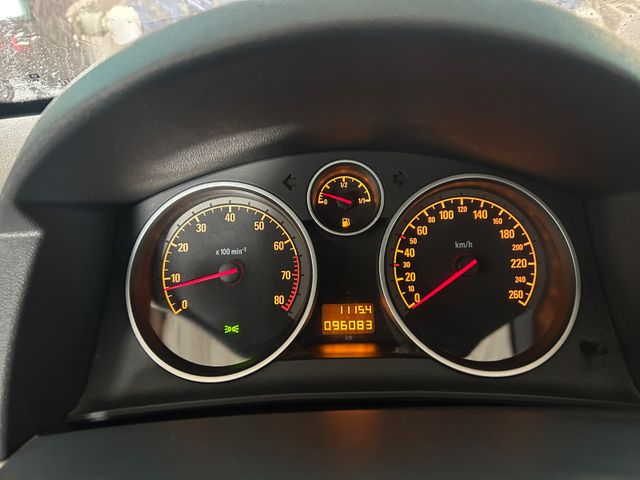 Fahrzeugabbildung Opel Astra H Caravan Innovation AHK