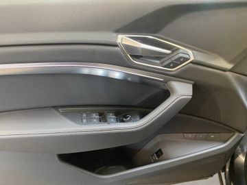 Audi Q8 e-tron - 9