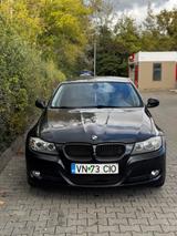 BMW eE90 320d EfficientDynamics Edition Efficien - BMW 320: 320d Efficientdynamics Edition