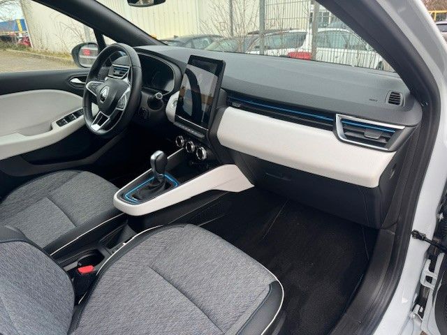 Fahrzeugabbildung Renault Clio E-TECH 140 Intens Navi+360Kamera+Lane