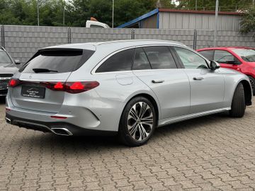 Mercedes E 220 - 4