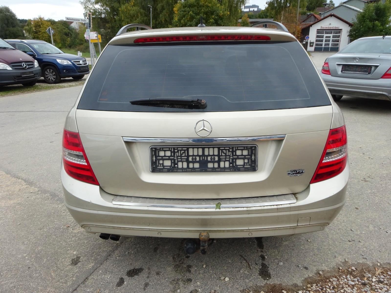 Mercedes-Benz C180 2011 — photo 6