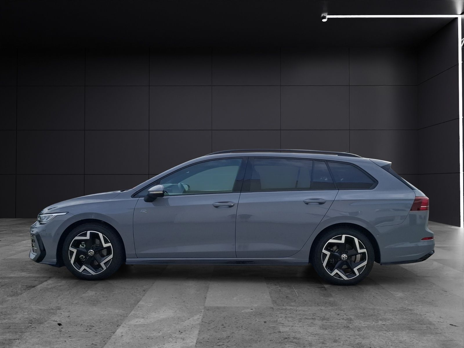 Fahrzeugabbildung Volkswagen Golf VIII Variant TSI R-Line LED Navi AID HUD AC