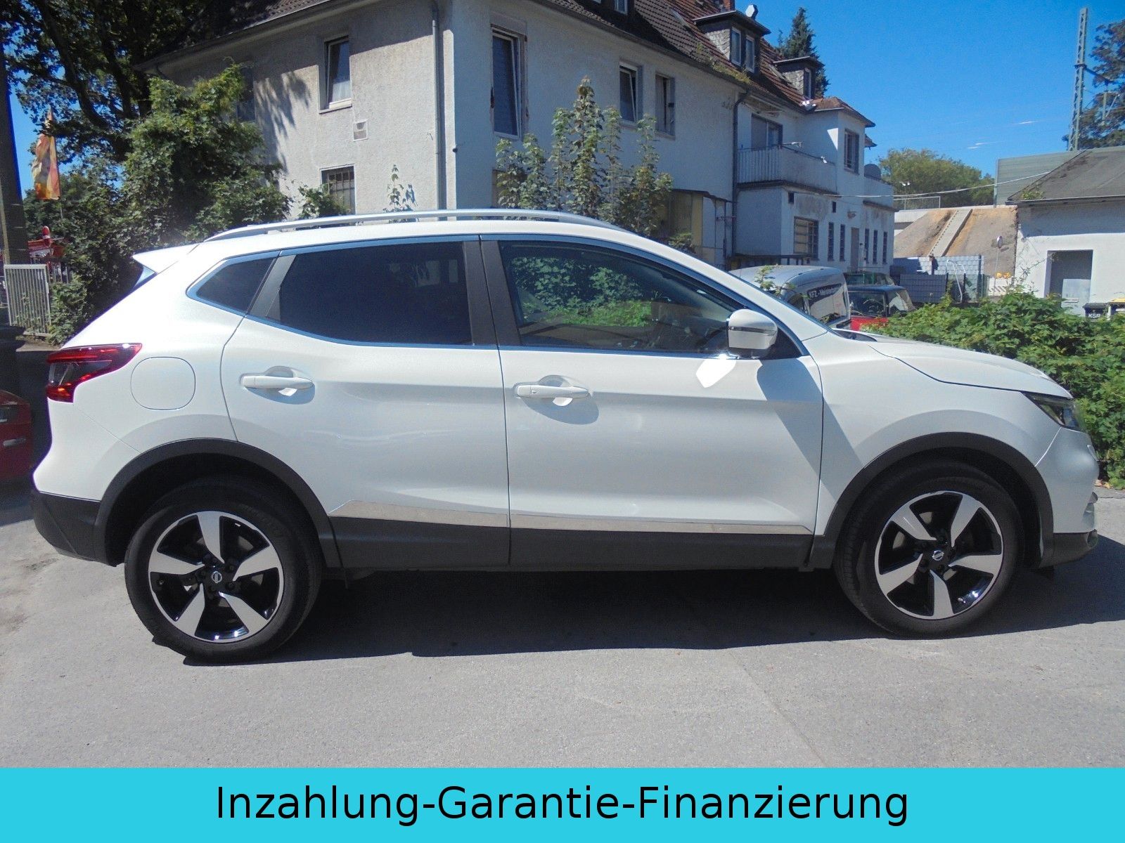 Fahrzeugabbildung Nissan Qashqai N-Connecta 4x4/Panorama/Kamera/Navi /SHZ