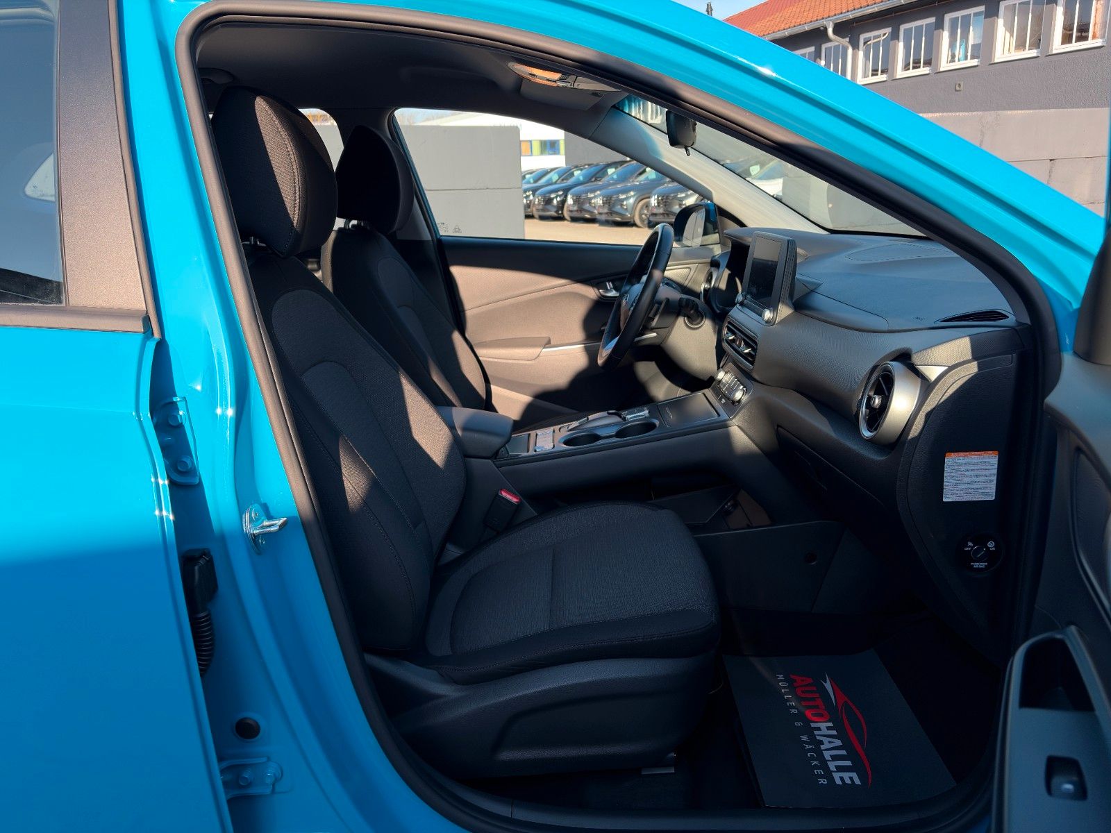 Fahrzeugabbildung Hyundai KONA E Select ACC Cam PDC LFA LKA LHZ SHZ