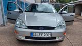 Ford Focus 1.6 Ghia Autom. Ghia - Ford Focus aus 2000: 1.6