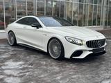 Mercedes-Benz S 63 AMG Coupe 4Matic+ 360° BURMESTER/PANO/VOLL - gebrauchte Mercedes-Benz S 63 AMG aus dem Jahr 2018