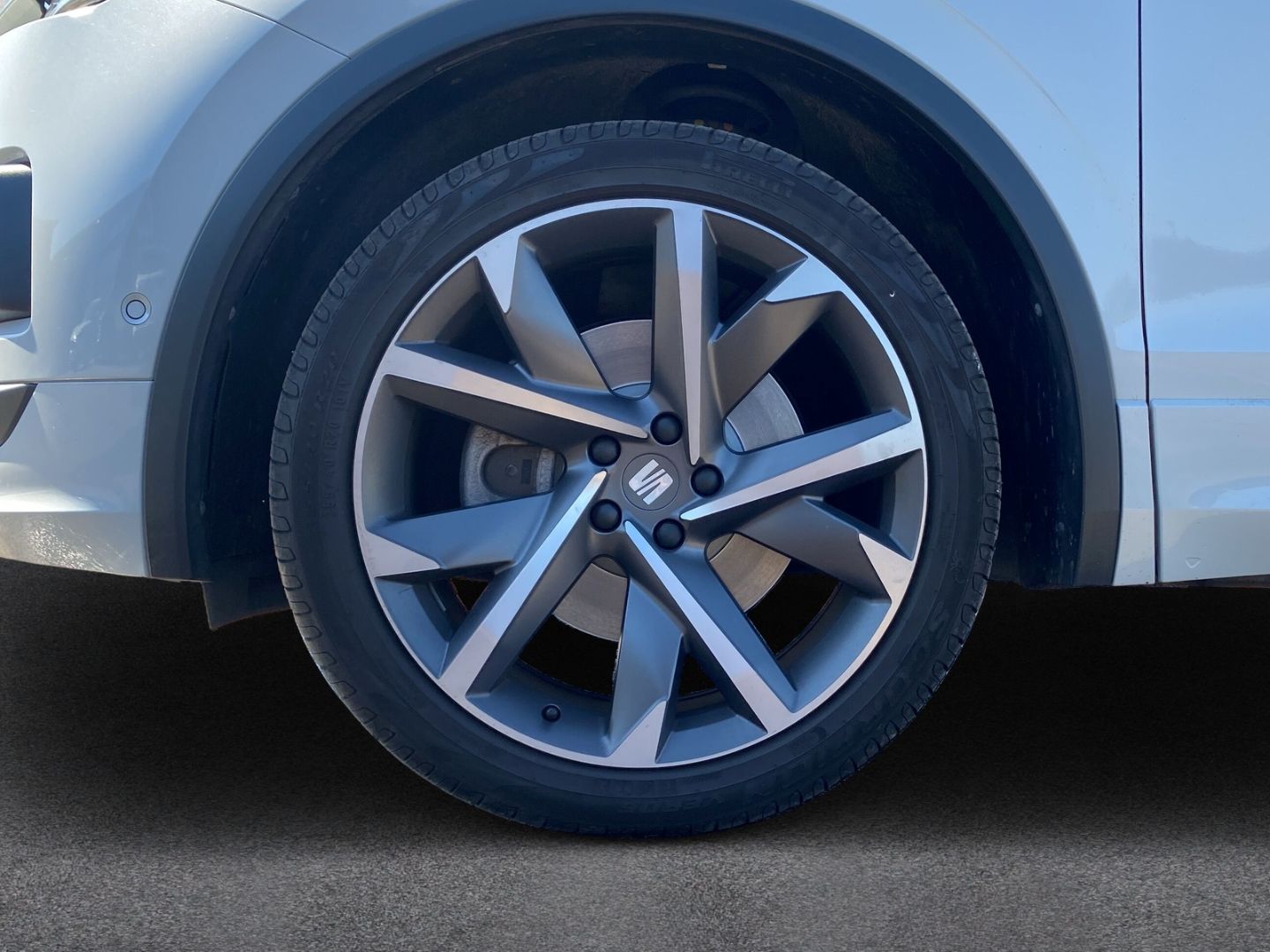 Fahrzeugabbildung SEAT Tarraco FR 4Drive 2.0 TSI: AHK-klappbar* El. Pan
