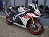 Aprilia RSV4 1100 Factory - Speed White - APRILIA RSV4 1100 FACTORY