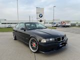 BMW E36 323i Coupe - BMW 323 aus 1996