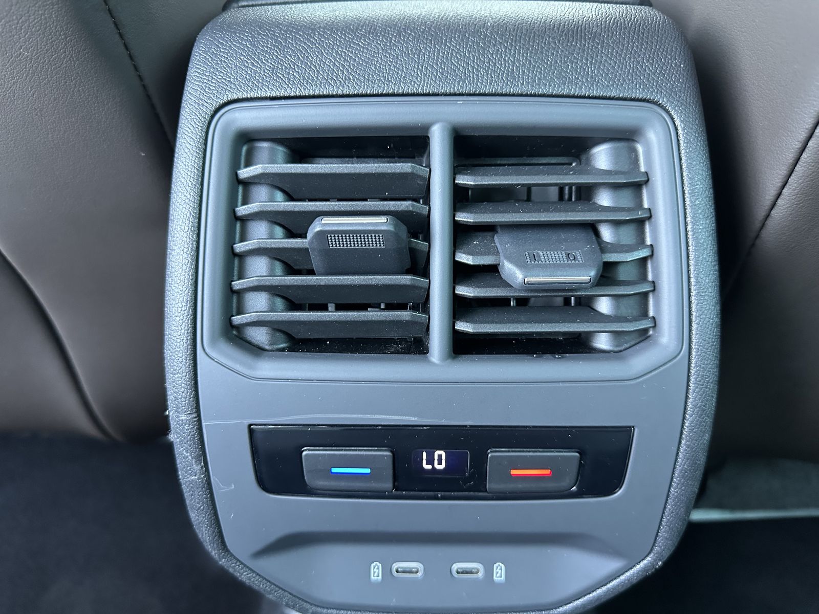Fahrzeugabbildung SEAT Leon ST 2.0 TDI Xcellence DSG NAV+LED+ACC+KAMERA