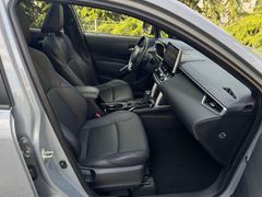 TOYOTA Corolla Cross Hybrid FWD Lounge*PANO*360*