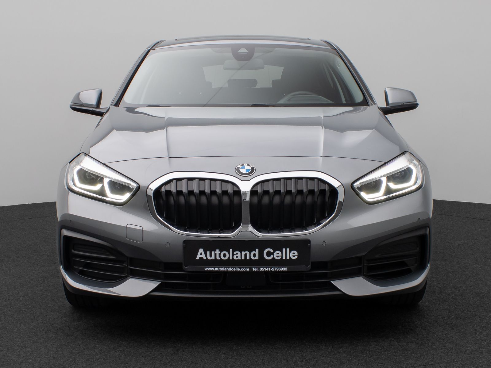 Fahrzeugabbildung BMW 120i Panorama Kamera HUD HiFi DAB LED 17Zoll