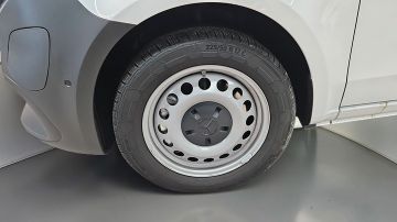 Mercedes eVito - 7