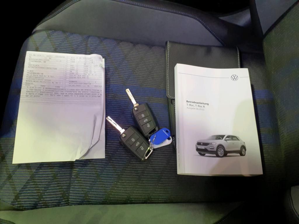 Volkswagen T-Roc R 4M 2.0 TSI 221kW DSG AHK*RFK*PDC*Tempo