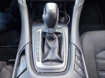 Ford Mondeo Hybrid Titanium*LED*Navi*AHK*Kamera*SHZ*