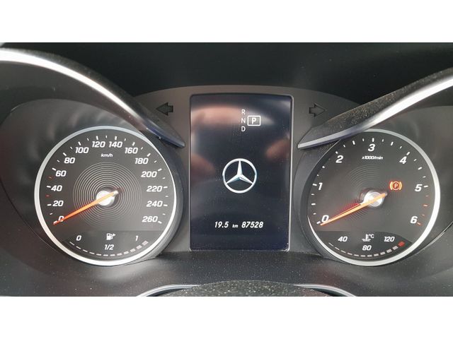 Mercedes-Benz C 220