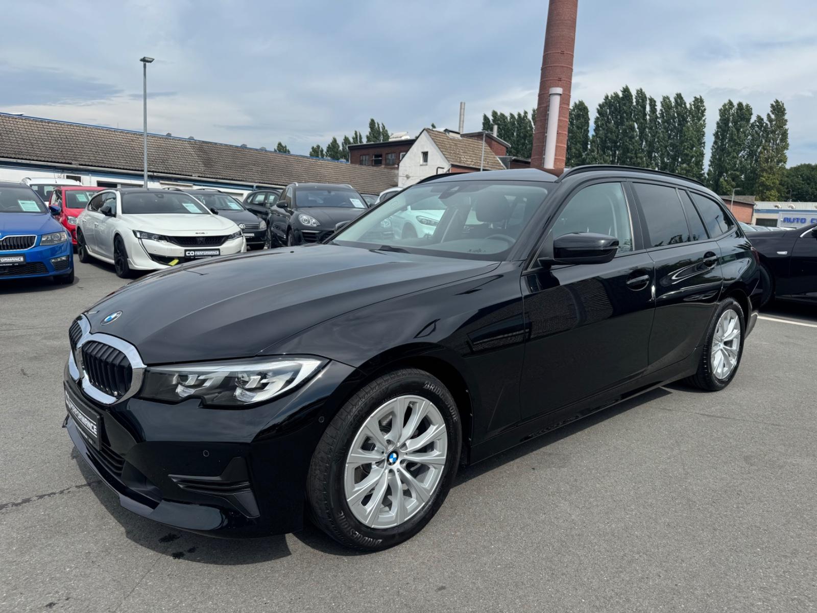 BMW 318 d *ADVANTAGE*TÜV NEU*LED*PDC*1HAND*NAVI
