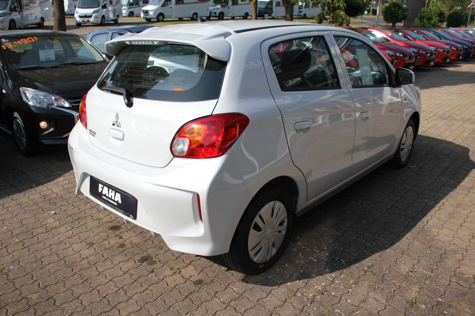 Fahrzeugabbildung Mitsubishi Space Star Select