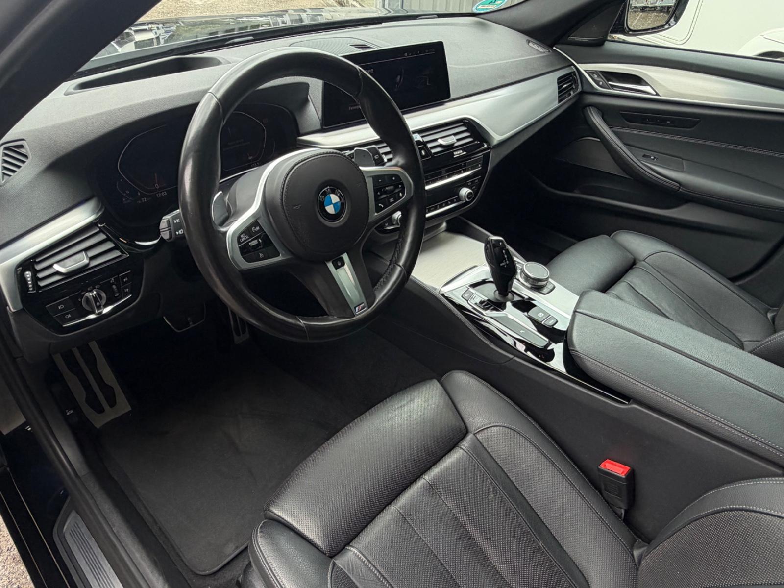 BMW 530d  Touring   M-Sport Performance  1-Hand