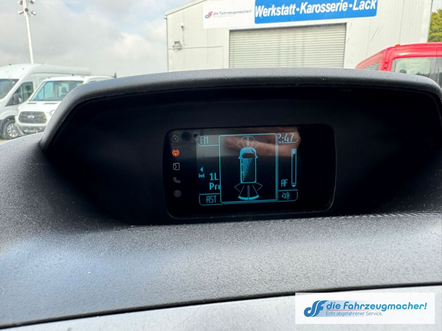 Fahrzeugabbildung Ford Transit Kombi 350 L3 Trend 2.2 TDCi DPF *EXPORT