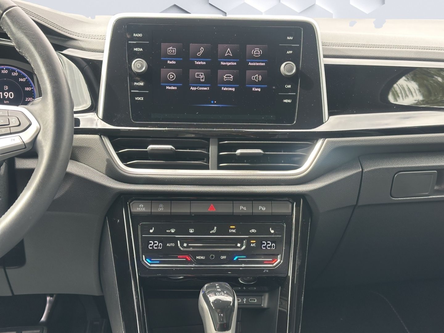 T-Roc 1.5 TSI R-Line OPF DSG 110kW AHZV LED Sitz