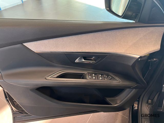 Fahrzeugabbildung Peugeot 3008 GT BLHDI180 ACC el.Heckkl. SHZ Navi