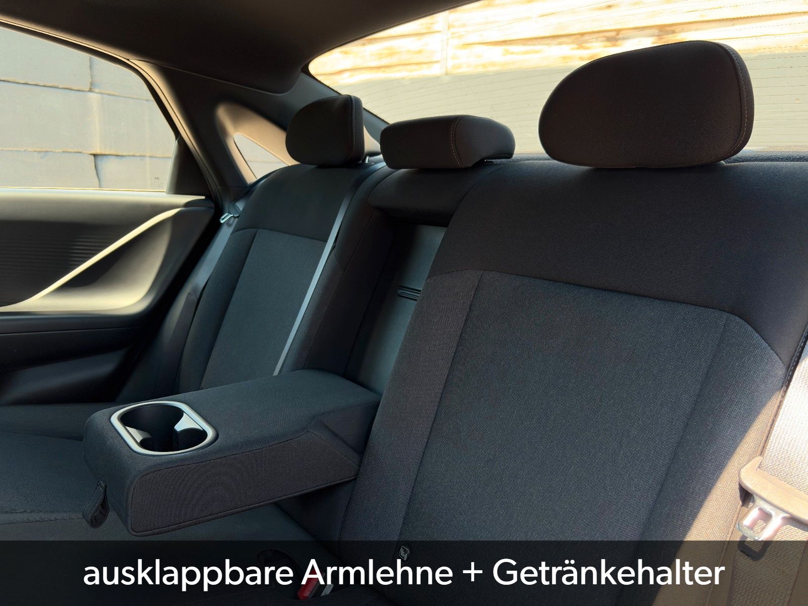 Fahrzeugabbildung Hyundai IONIQ 6 Elektro 53 kWh ACC CAM KZG LHZ CarPlay