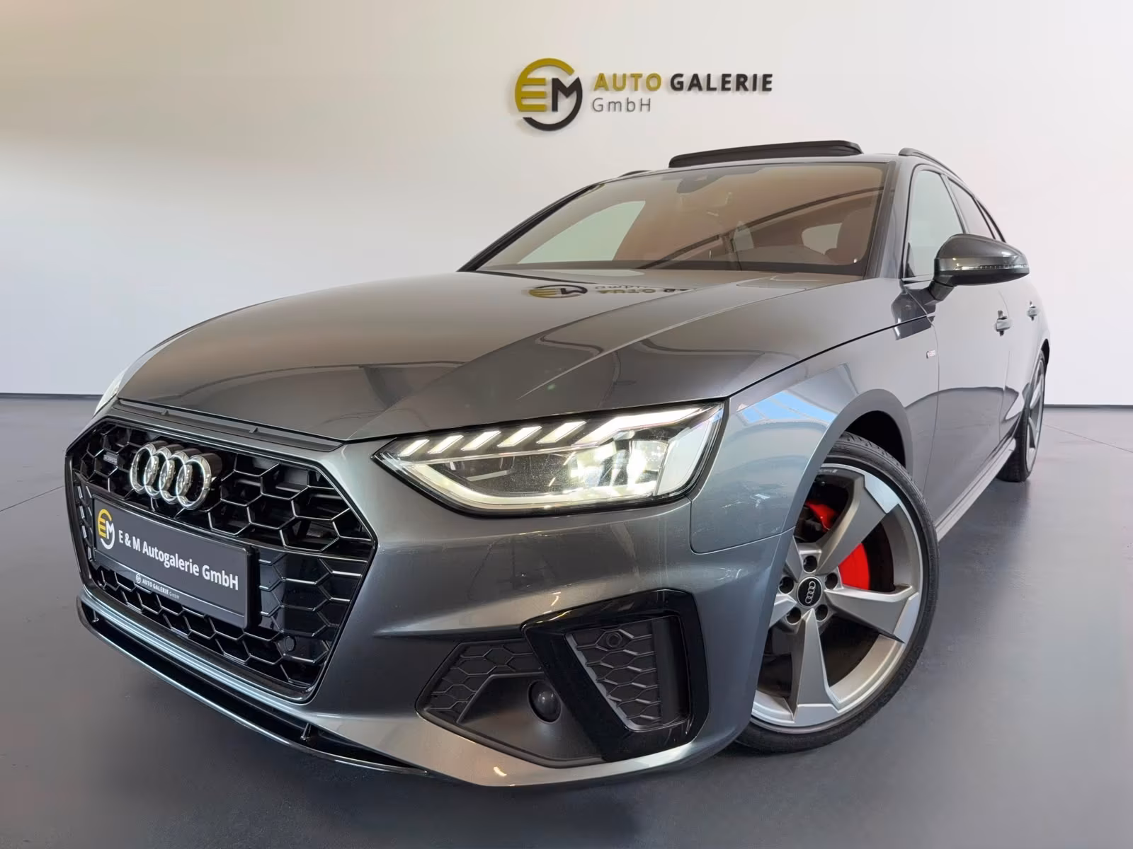 Audi A4 Avant 40 TFSI qu S line Pano B&O AHK Memory