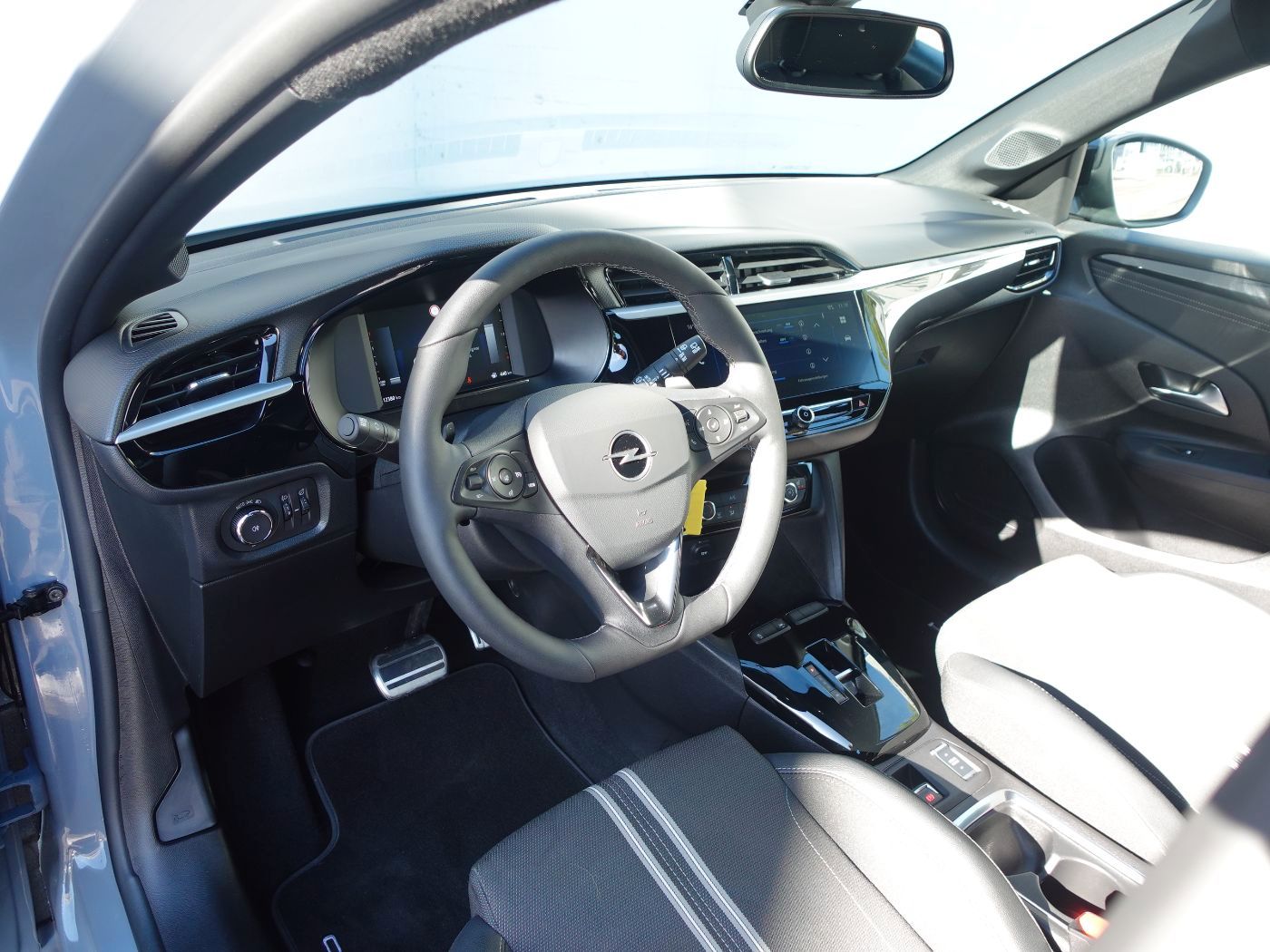 Fahrzeugabbildung Opel Corsa F 1.2 Turbo GS LED,SHZ,Kam.,PDC,Sportp.,LM