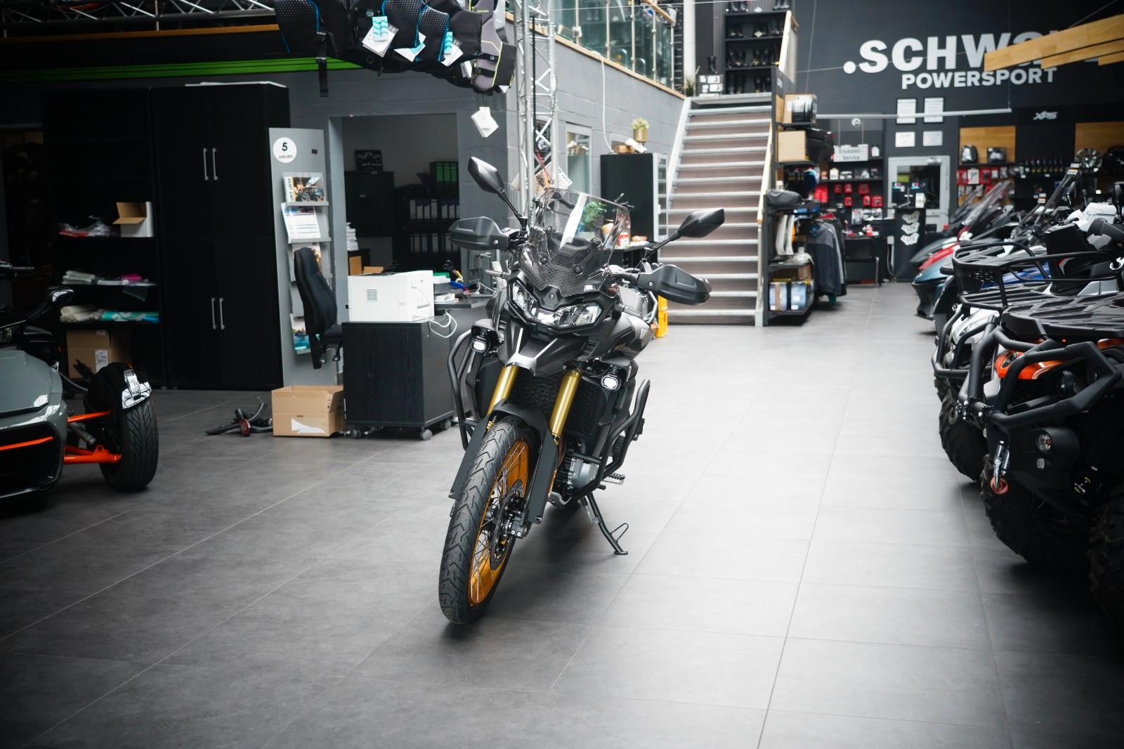 VOGE DS 900 X E5+