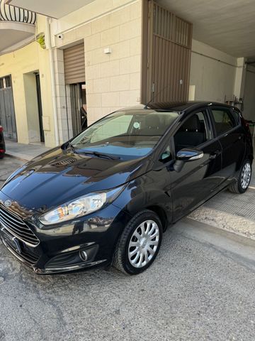 Ford Fiesta 1.5 TDCi 75CV 5 porte Titanium