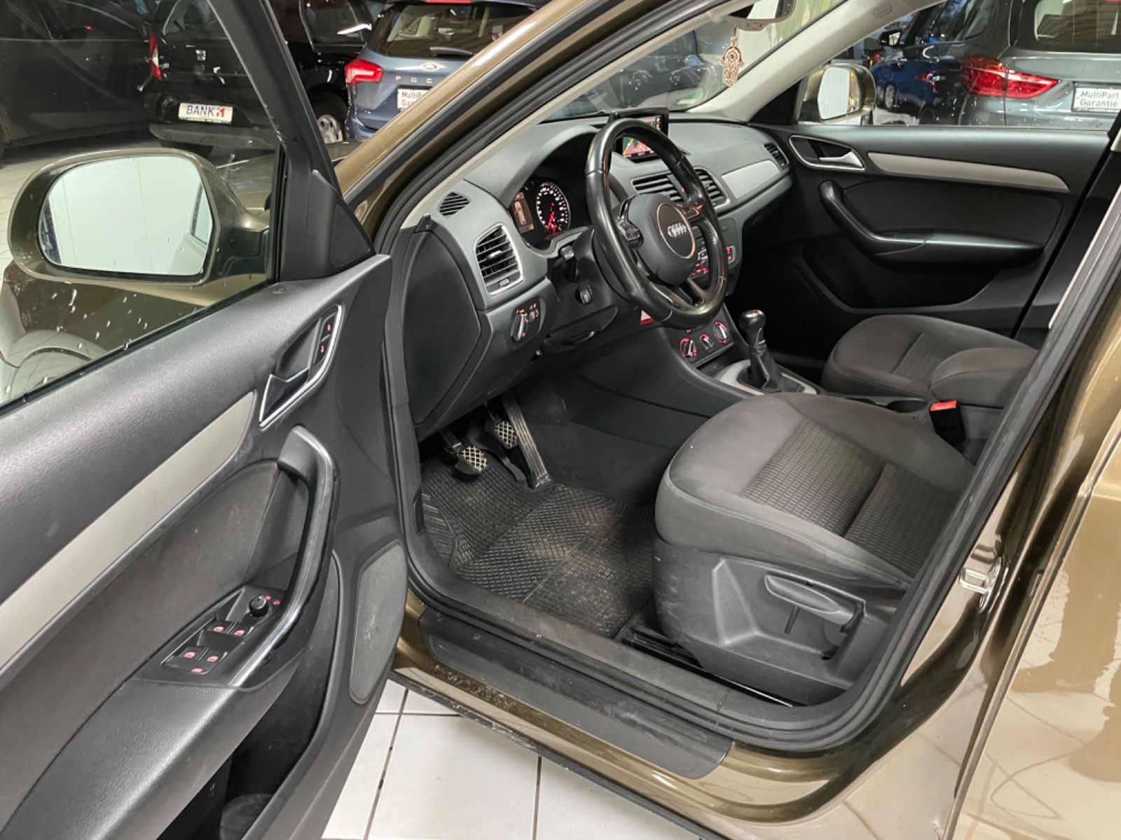 Fahrzeugabbildung Audi Q3 2.0 TDI *Kundenauftrag*