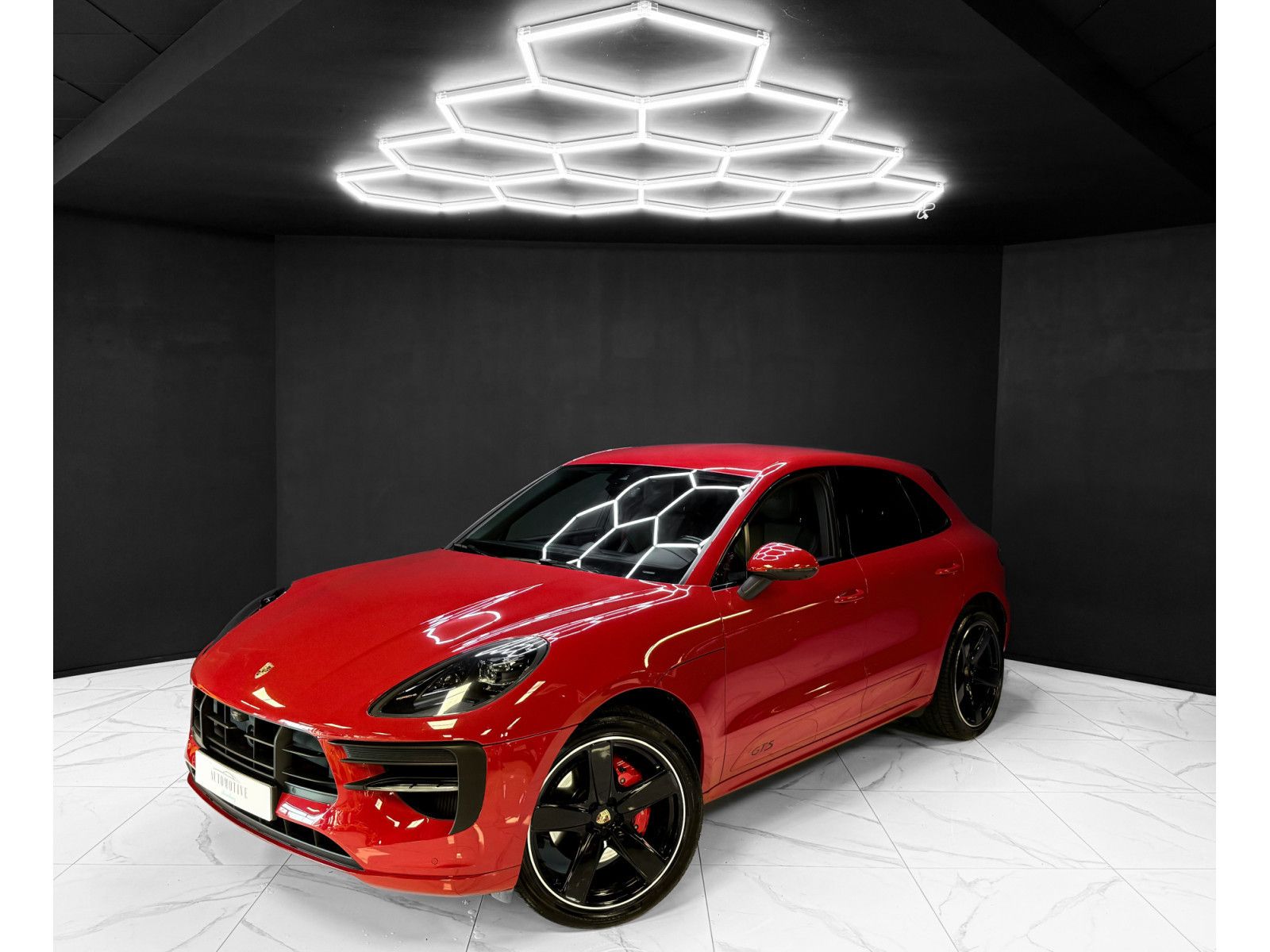 PORSCHE Macan GTS