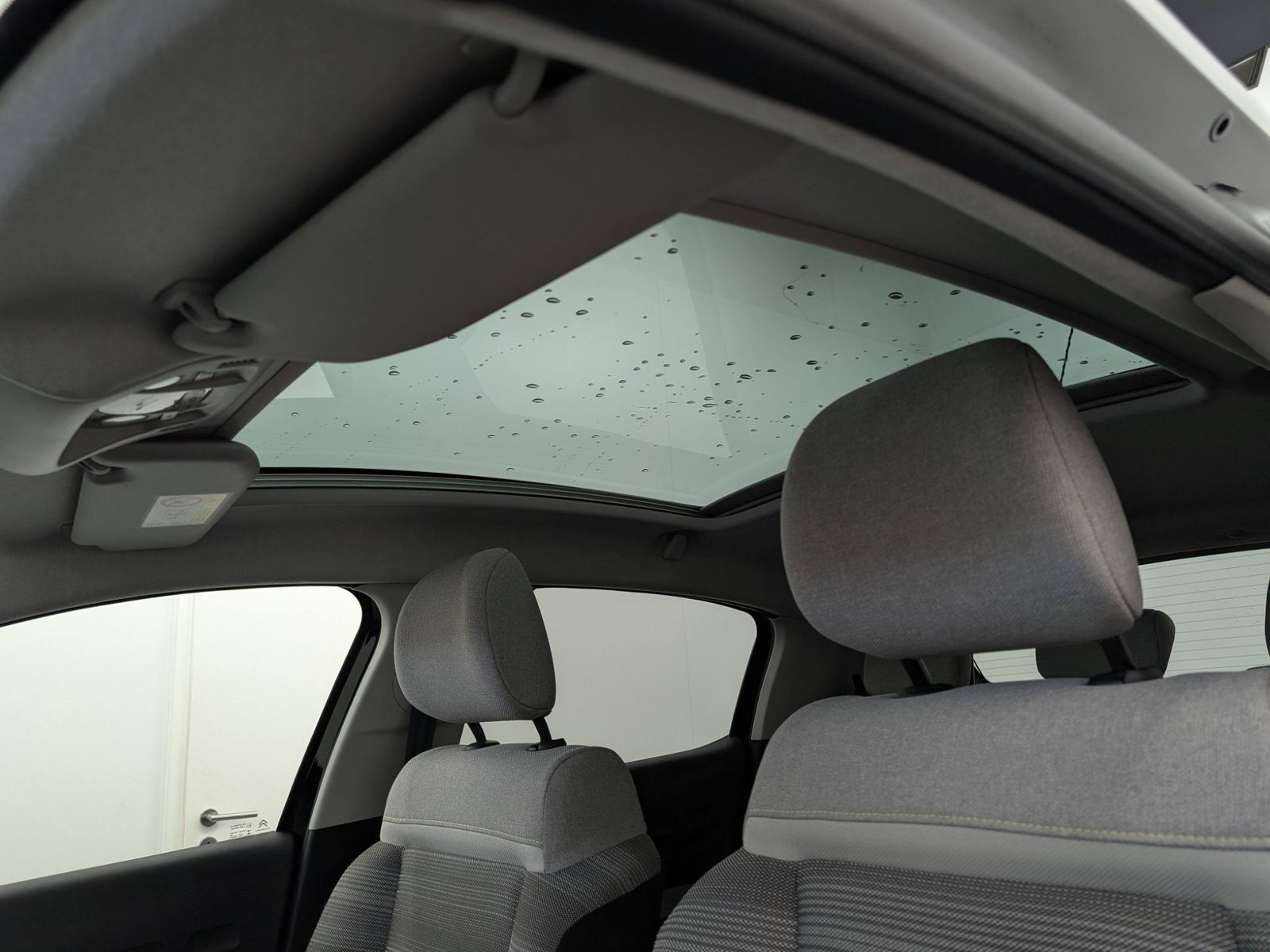 CITROEN C3  1.2 PureTech Shine Navi Pano NUR GEWERBE – Bild 9