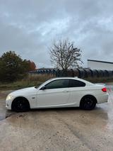 BMW 325d E92 | Facelift | M Paket | KEIN T... - BMW 325 aus 2010: 325d