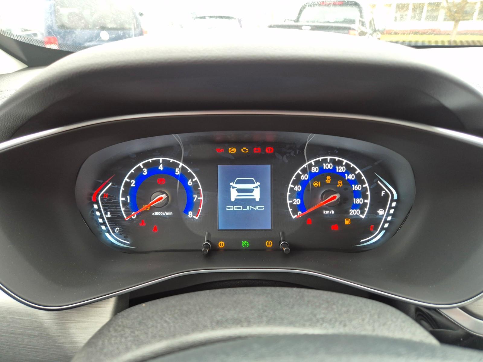 BAIC Beijing X35 Automatic 136 PS