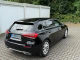 Mercedes-Benz A 160 -m. HUD/AHK/MBUX - Mercedes-Benz A 160 mit Benzin-Antrieb: Navigationssystem