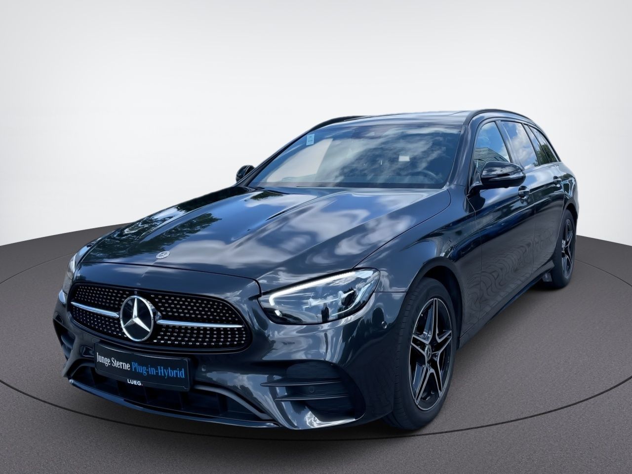 Mercedes-Benz E 300 e T AMG+NIGHT+AHK+360+SHD+AUGM+VERKZERKENN imagem 2