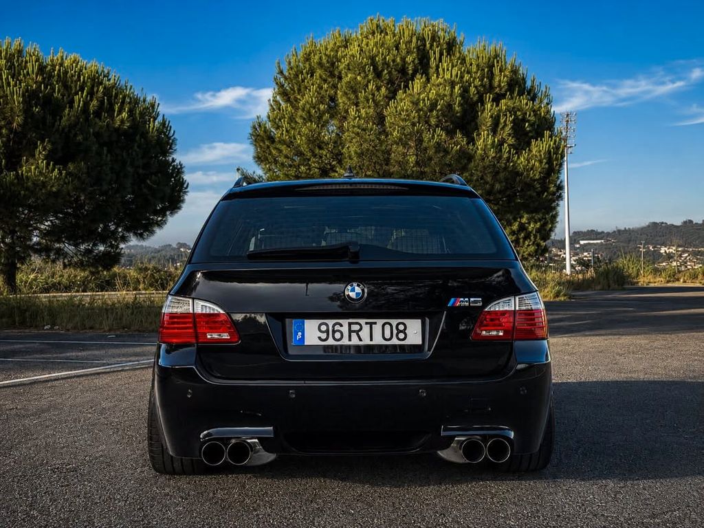 BMW M5 2009